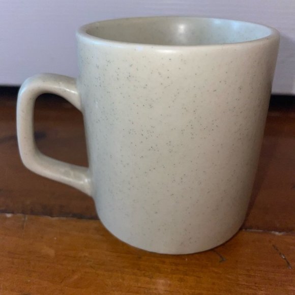 Vintage Ambassador Korea Bird Mug - Picture 3 of 7